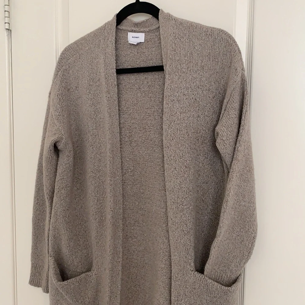 ON coat sweater. - Picture 2 of 9